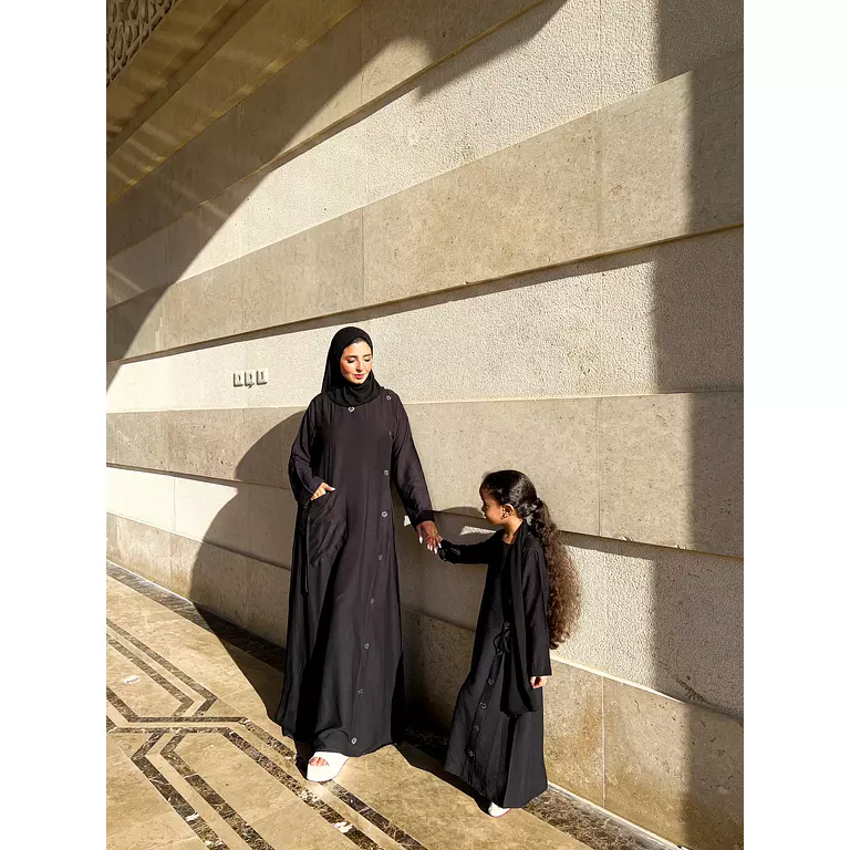 أناقة سوداء صغيرة