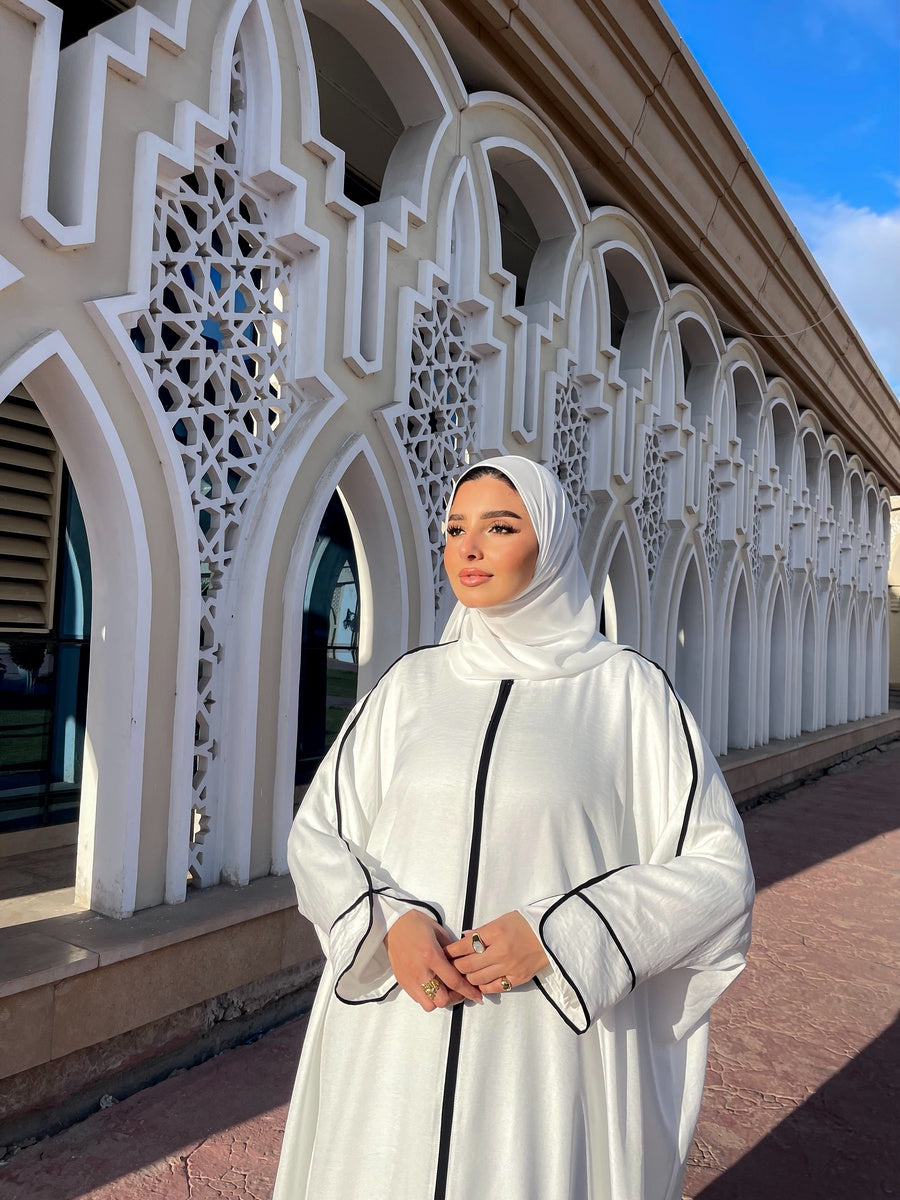 عباية من الكتان الفرنسي