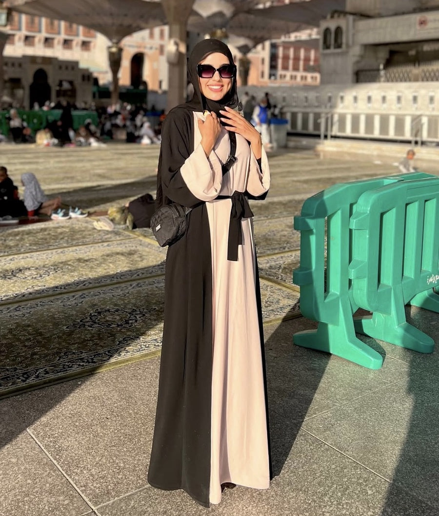 أسود × بيج