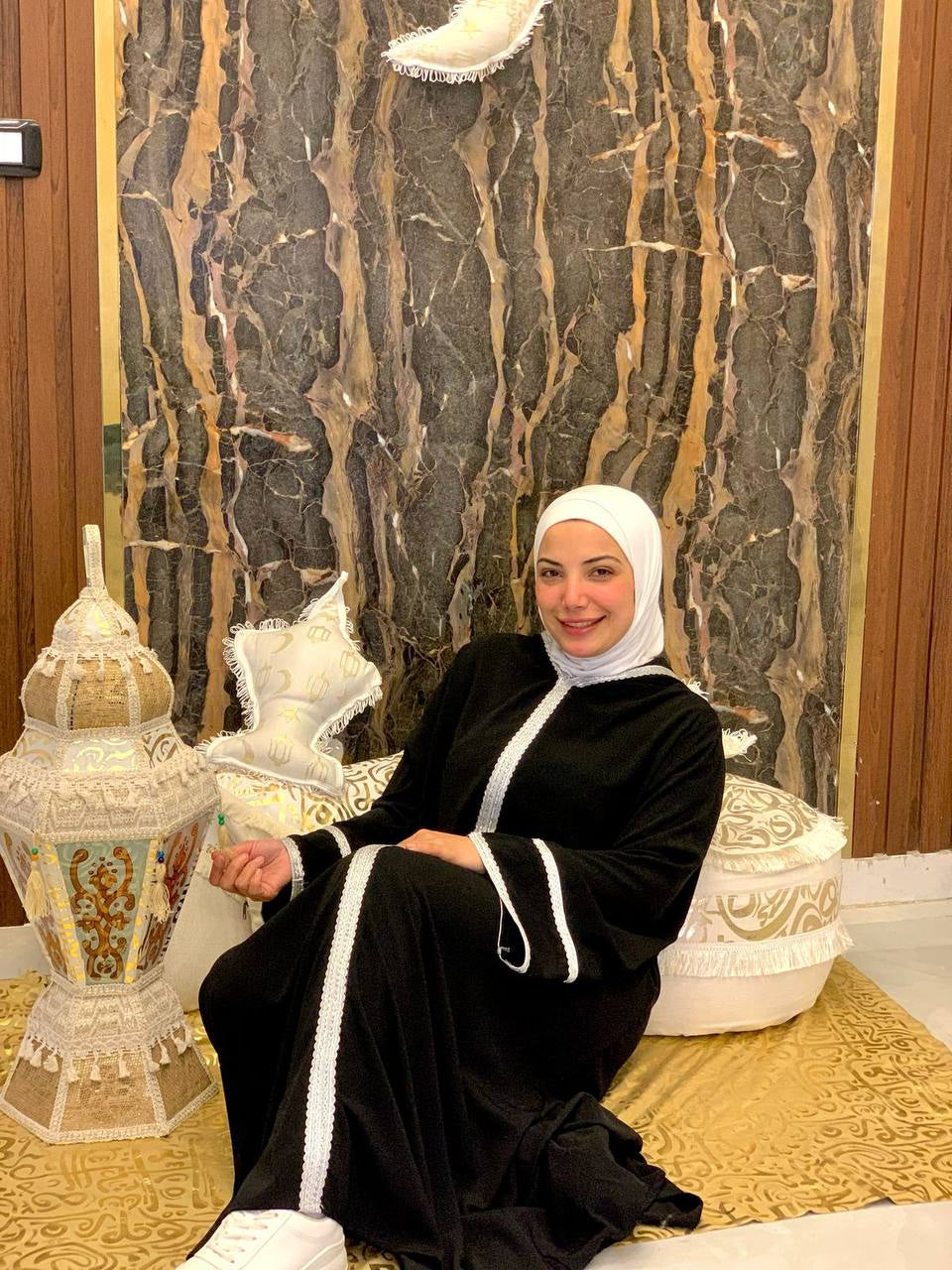 توهج مغربي - أسود